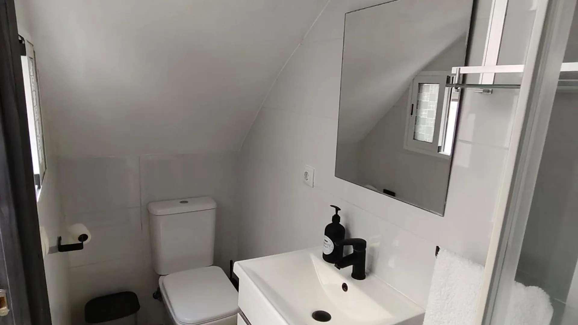 Habitacion Acogedora En Zona Tranquila Almería