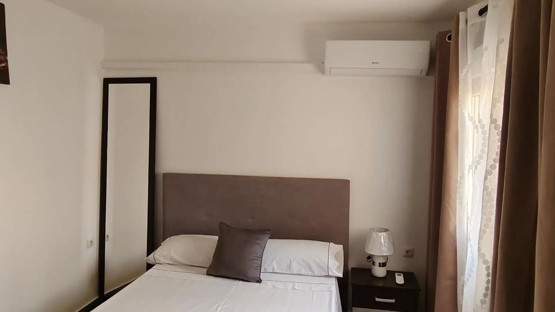 Habitacion Acogedora En Zona Tranquila Almería 0*,